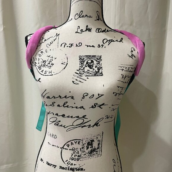 SQUISHMALLOW VICKIE THE FOX BACKPACK KAWAII COLLECTIBLE - Picture 9 of 16